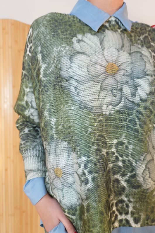 Raven Relaxed Knit Top Leopard Floral